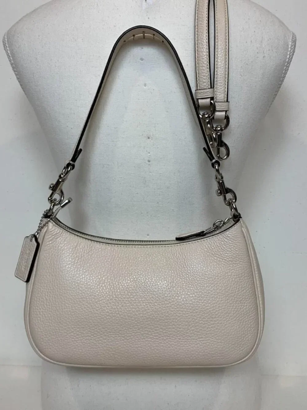 Coach Teri Shoulder Bag in chalk white